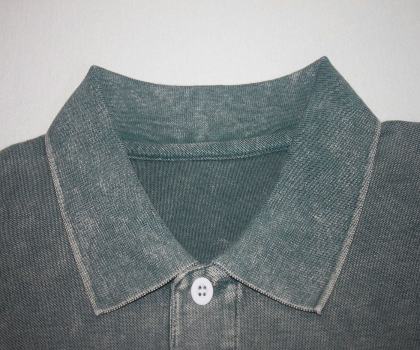 pigment polo shirt collar.JPG